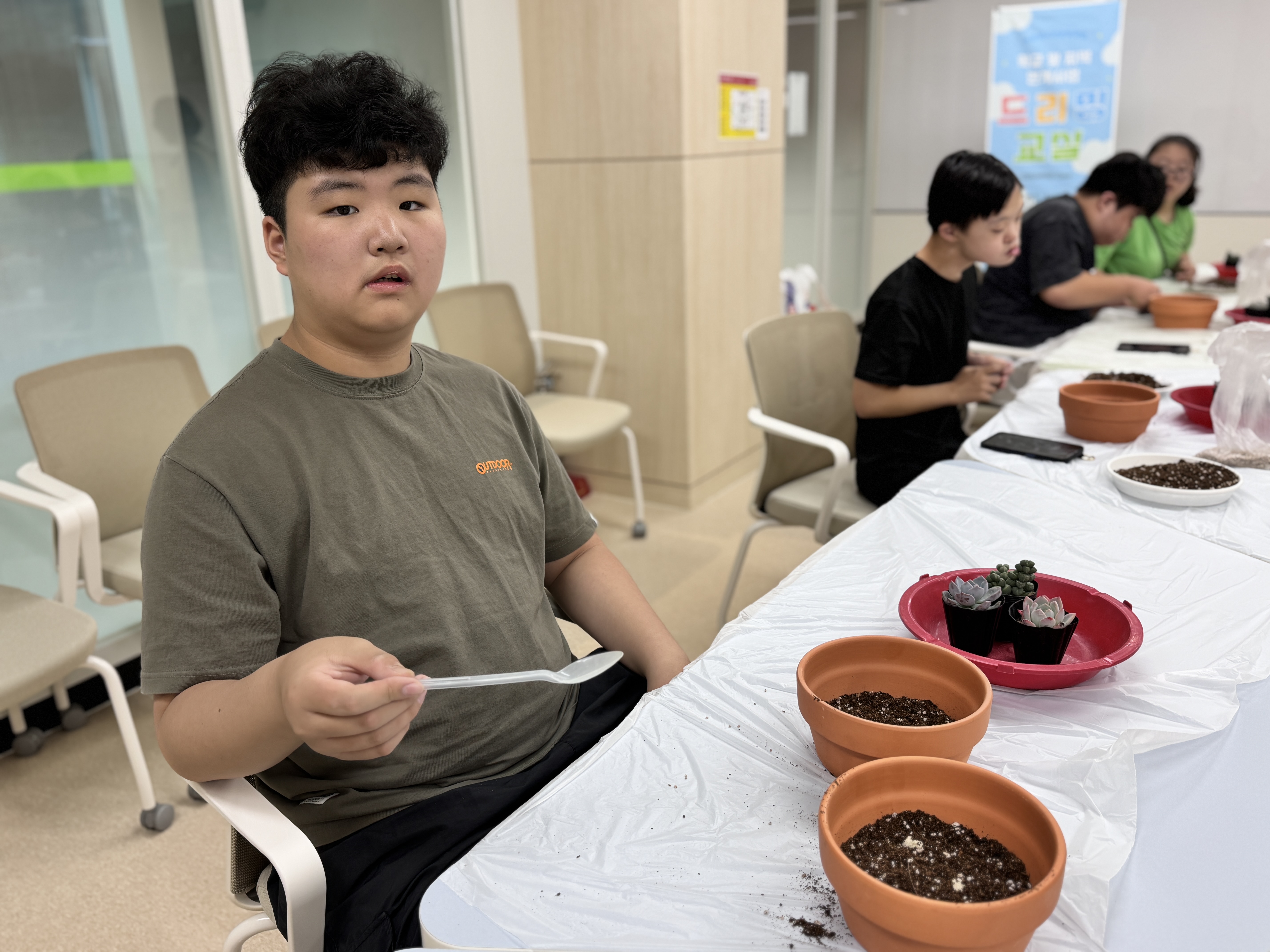 KakaoTalk_20250817_155659425_02.jpg