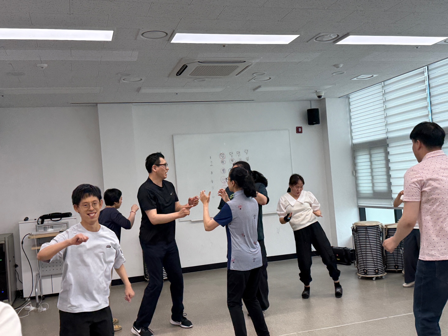KakaoTalk_20250522_174438396_06.jpg